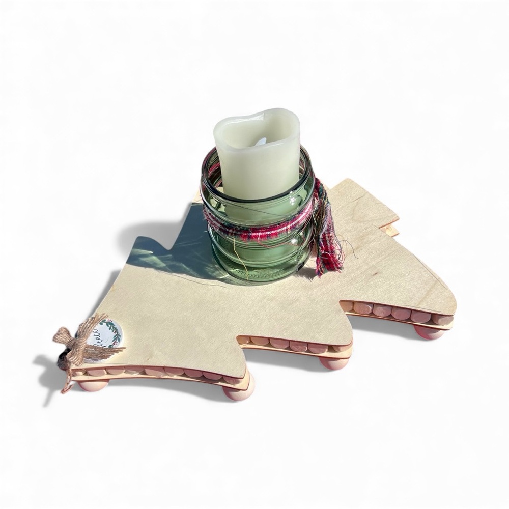 Festive Wood Shaped Tree Tray, 12" length‎ - Picture 9 of 9